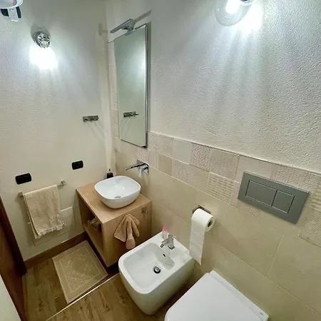Antica Casa In Centro Storico Castello 卡利亚里
