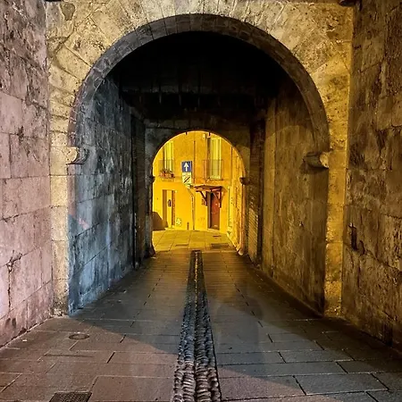 Antica Casa In Centro Storico Castello 公寓